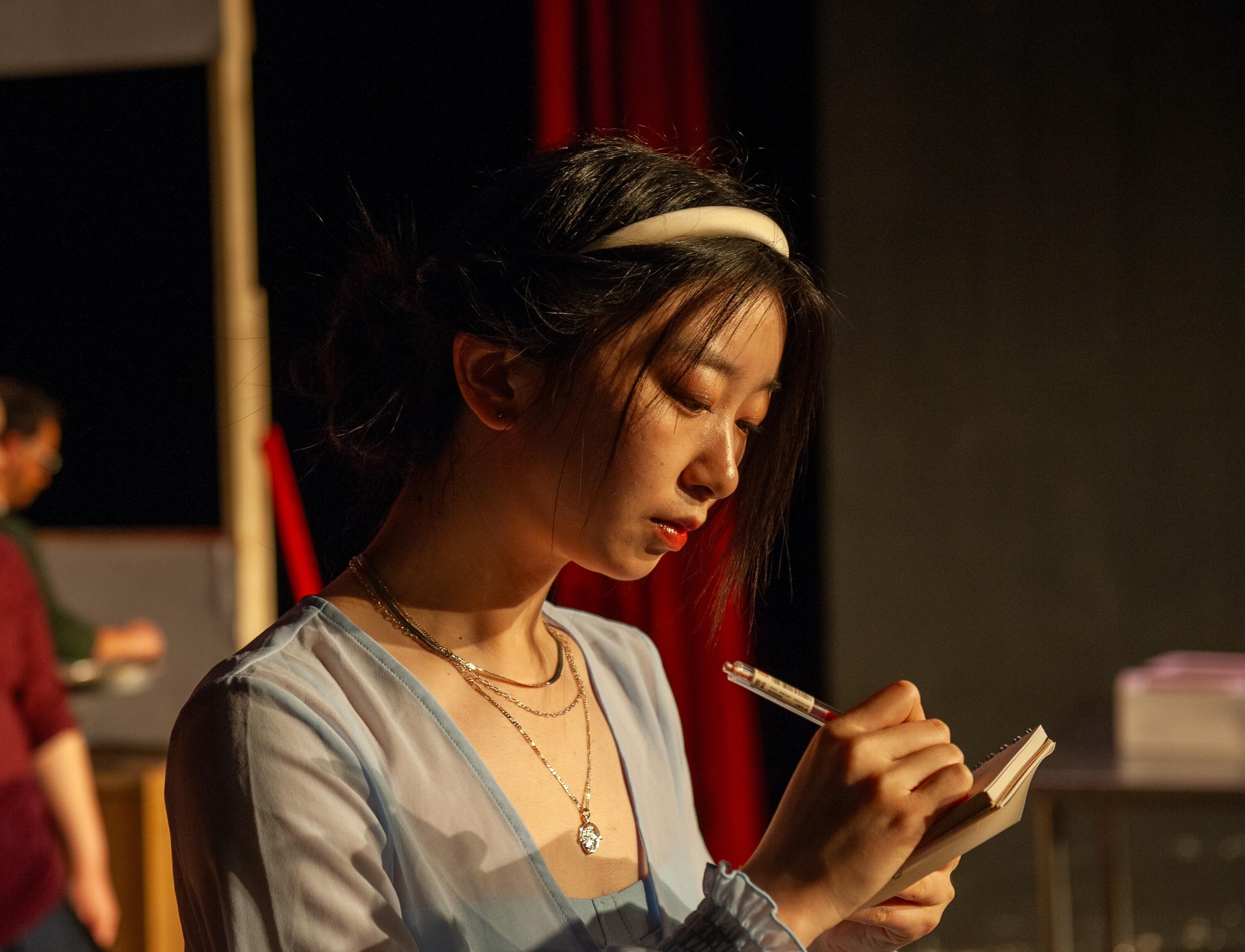 Jolie Han as Elle Kumo-Ochmann